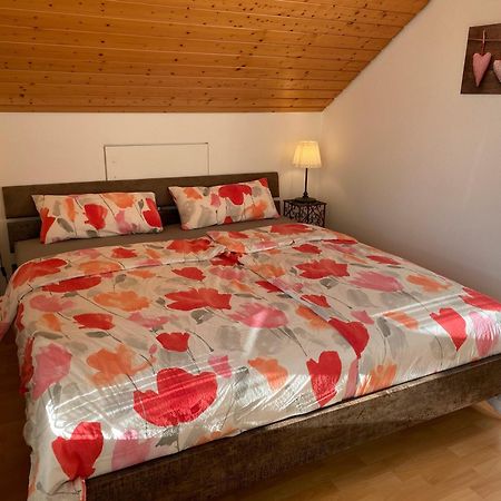 Haus Am Sonnenhuegel Apartment Bad Urach Exterior foto